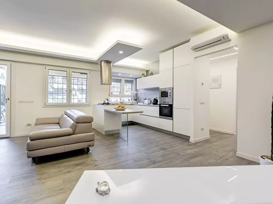 Immagine 3 di Appartamento in vendita  in VIA MAZZINI 1 a Mantova