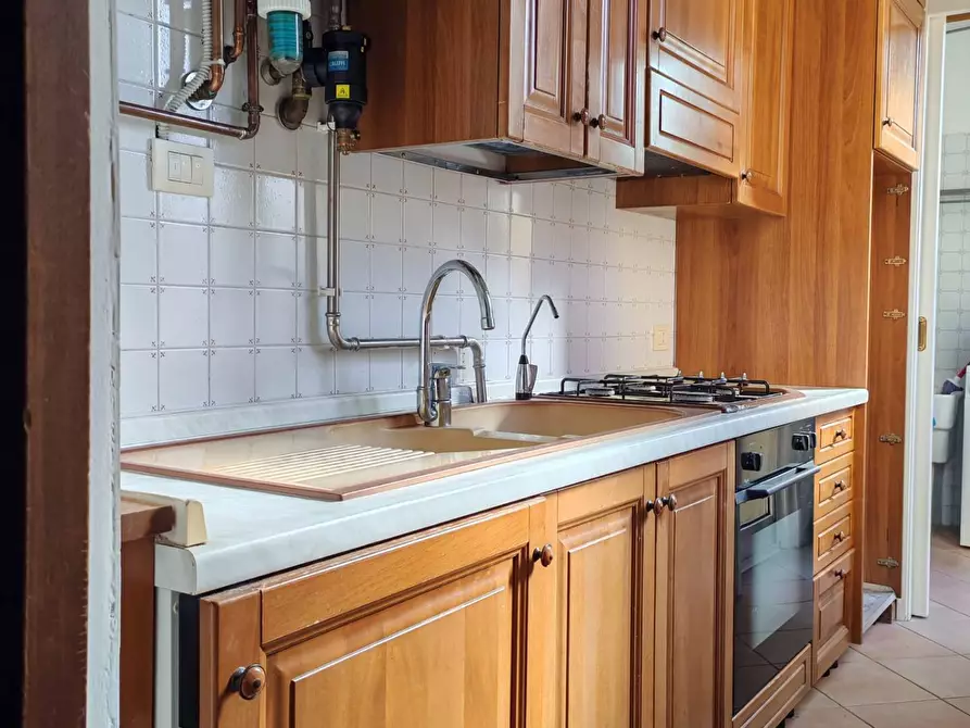 Immagine 8 di Appartamento in vendita  in VIA CORRIDONI a Mantova