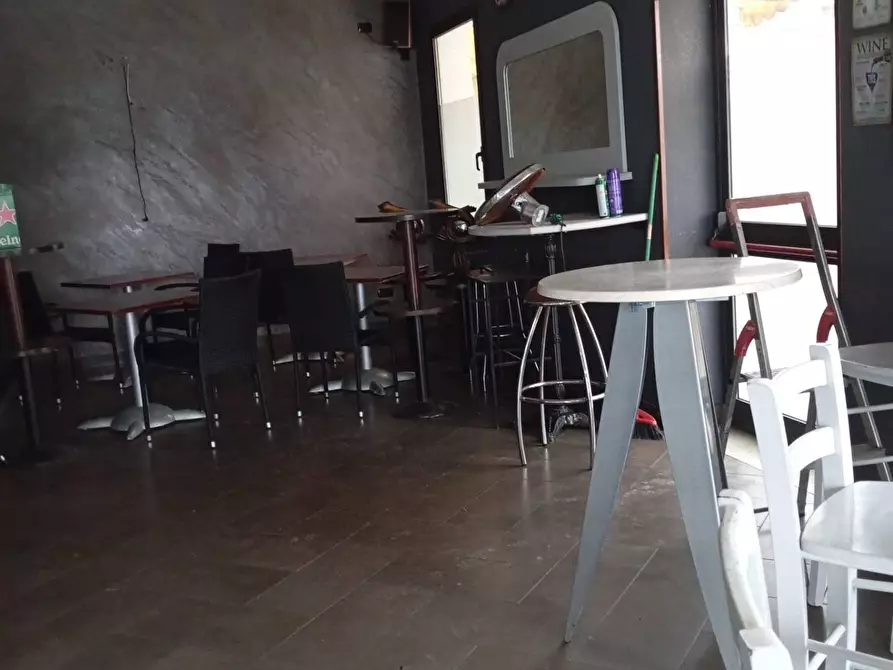 Immagine 7 di Cantina in vendita  in strada cisa a San Giorgio Bigarello