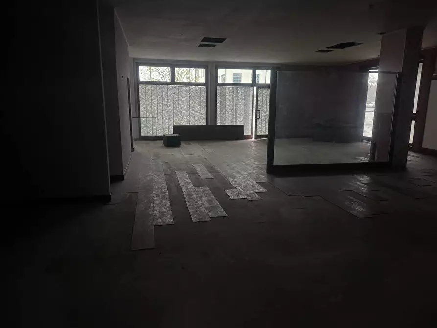 Immagine 4 di Cantina in vendita  in via Gradaro a Mantova