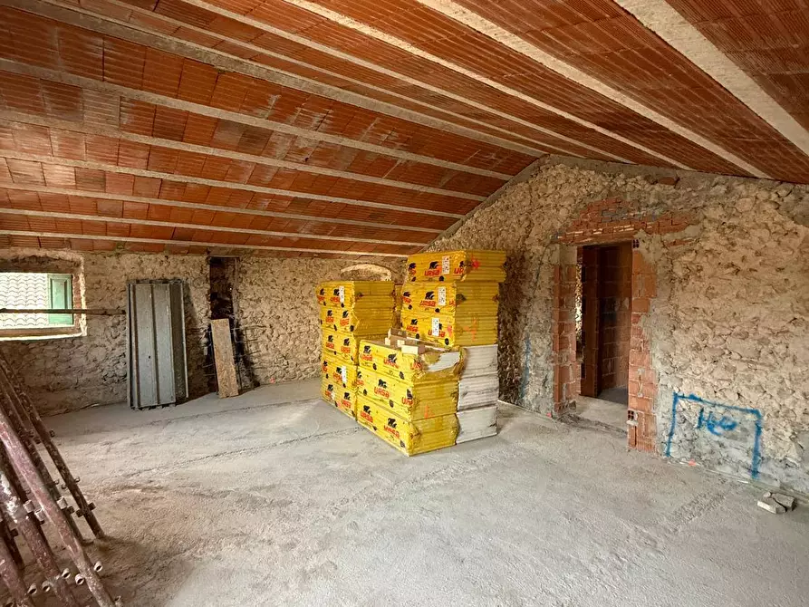 Immagine 9 di Appartamento in vendita  a Volta Mantovana