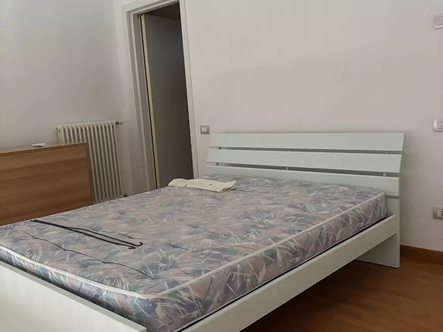 Immagine 13 di Appartamento in affitto  in via Gombrich a Mantova