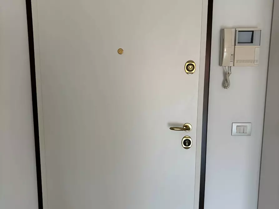 Immagine 3 di Appartamento in affitto  in via Gombrich a Mantova