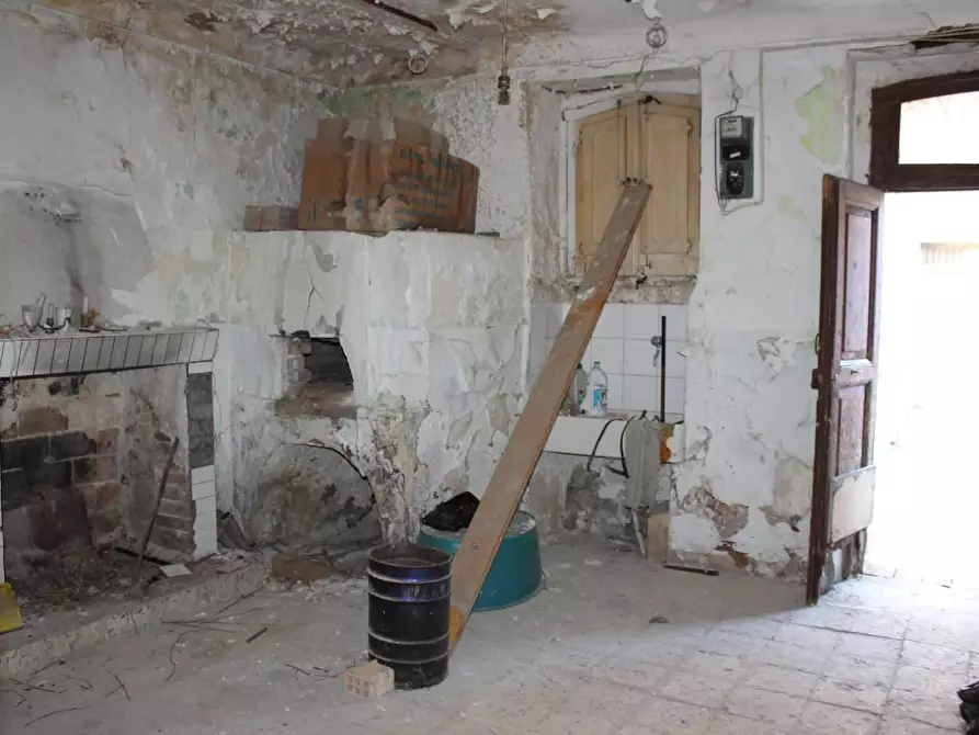 Immagine 2 di Casa indipendente in vendita  a Carunchio