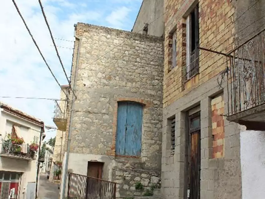 Immagine 3 di Casa indipendente in vendita  in Fuori Porta 42 a Carunchio