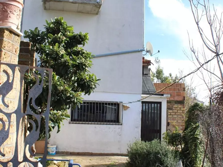 Immagine 27 di Villa in vendita  in Rione San Vito 3 a Carunchio