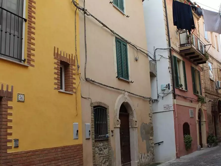 Immagine 2 di Casa indipendente in vendita  in Regina Margherita 52 a Montenero Di Bisaccia