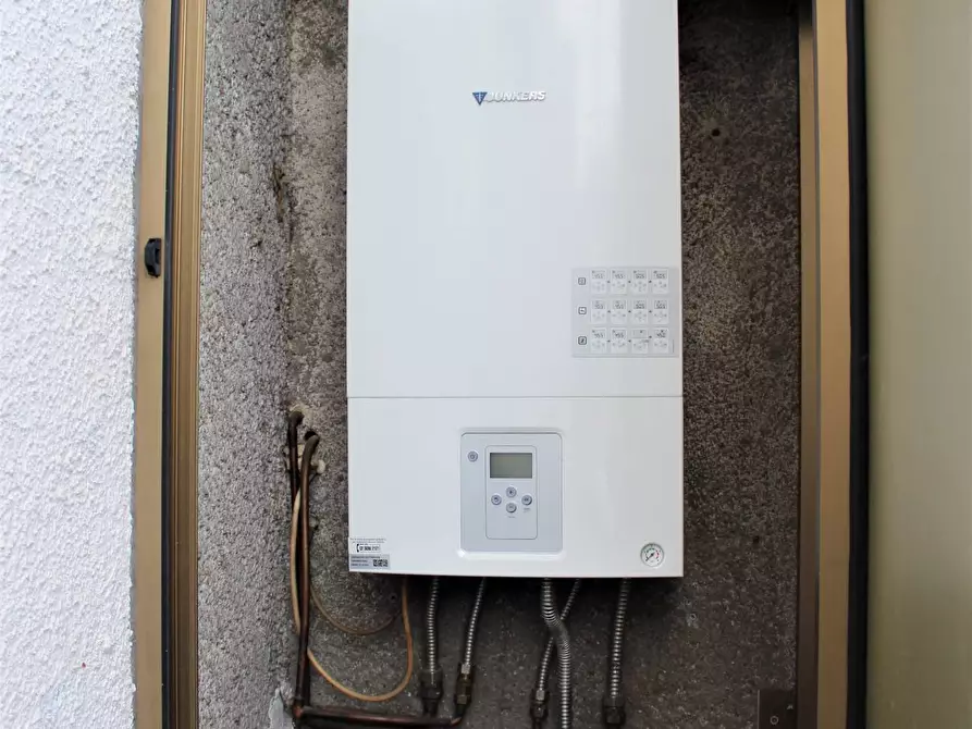 Immagine 18 di Casa indipendente in vendita  in Via Vittorio Veneto 81 a Carunchio