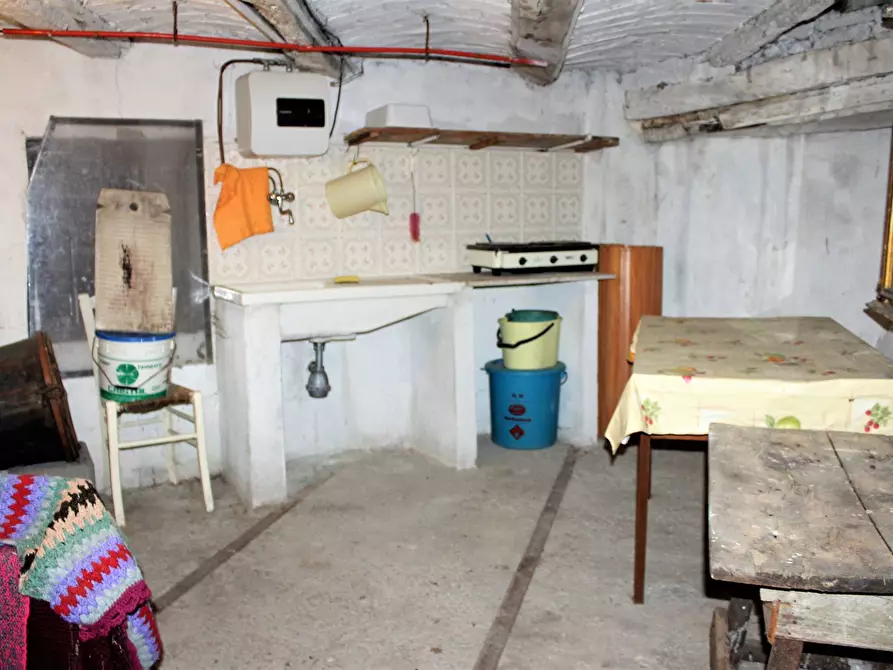 Immagine 33 di Casa indipendente in vendita  in Via Vittorio Veneto 81 a Carunchio