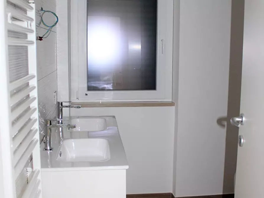 Immagine 8 di Appartamento in vendita  a Casalbordino