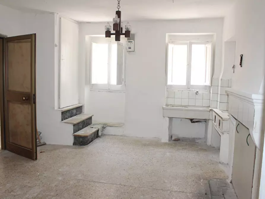 Immagine 2 di Casa semindipendente in vendita  in via Giuseppe Verdi 40 a Carunchio