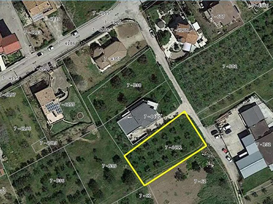 Immagine 3 di Terreno residenziale in vendita  in via Aldo Moro a Cupello