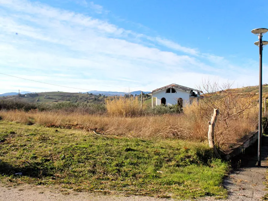 Immagine 6 di Terreno residenziale in vendita  in Via Aldo Moro a Cupello