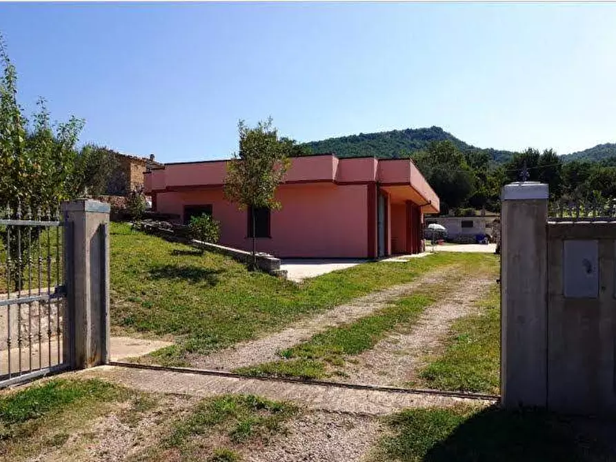 Immagine 4 di Agriturismo in vendita  in contrada Coccioleto 73 a Arielli