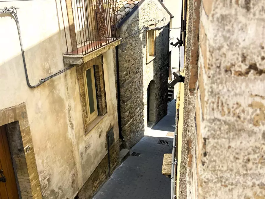 Immagine 40 di Casa semindipendente in vendita  in via Caracciolo 28 a Carunchio