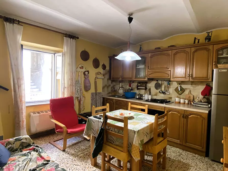 Immagine 2 di Casa semindipendente in vendita  in Corso Umberto I 54 a Carunchio