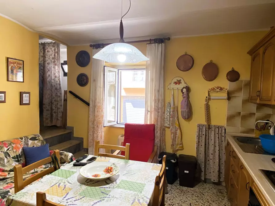 Immagine 3 di Casa semindipendente in vendita  in Corso Umberto I 54 a Carunchio