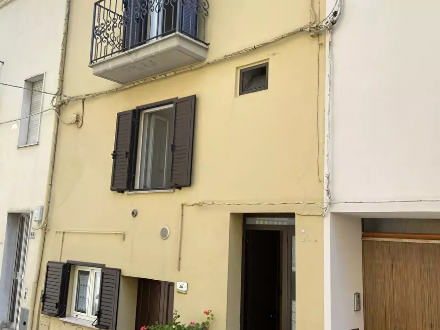 Immagine 1 di Casa semindipendente in vendita  in Corso Umberto I 54 a Carunchio