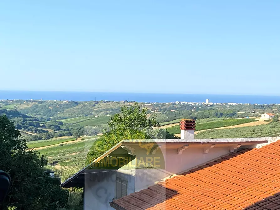 Immagine 2 di Casa indipendente in vendita  in Via Pierdicasso Barrile 22 a Carunchio