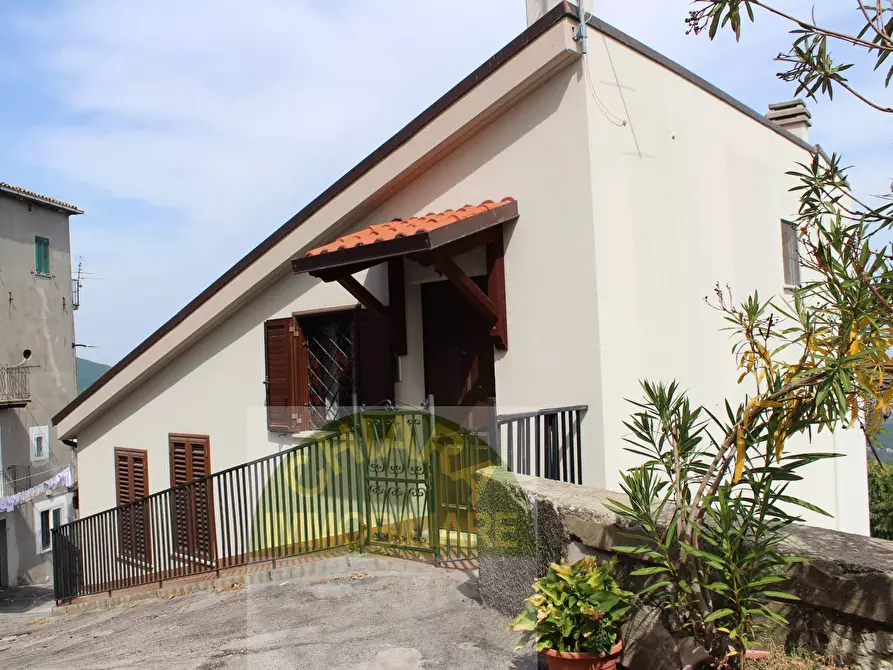 Immagine 5 di Villa in vendita  in Roma 21-2 a Carunchio
