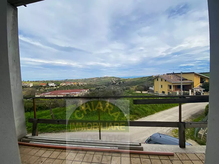 Immagine 2 di Appartamento in vendita  in via G. Di Vittorio snc a Cupello