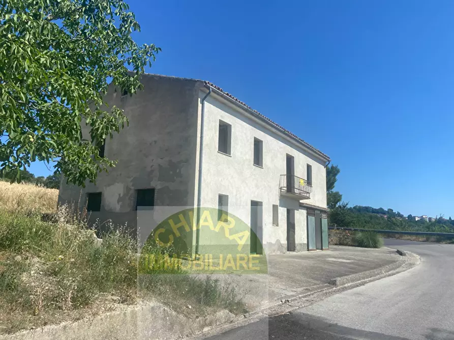 Immagine 39 di Rustico / casale in vendita  in Contrada Ciarioncia snc a Carunchio