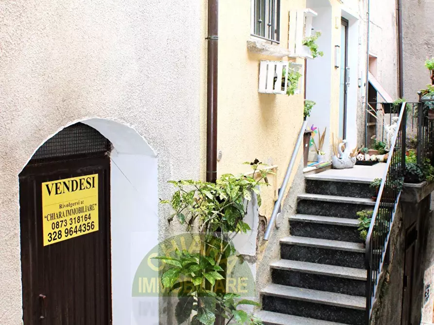 Immagine 10 di Casa semindipendente in vendita  in Vico IX Vittorio Veneto 3 a Carunchio