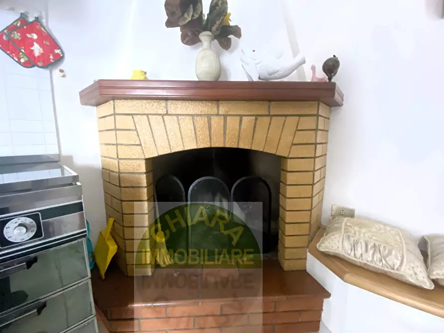 Immagine 2 di Casa semindipendente in vendita  in via Roma 11 a Carunchio