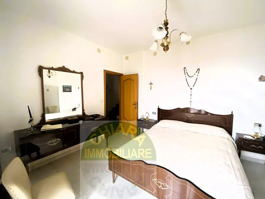 Immagine 12 di Casa semindipendente in vendita  in via Roma 11 a Carunchio