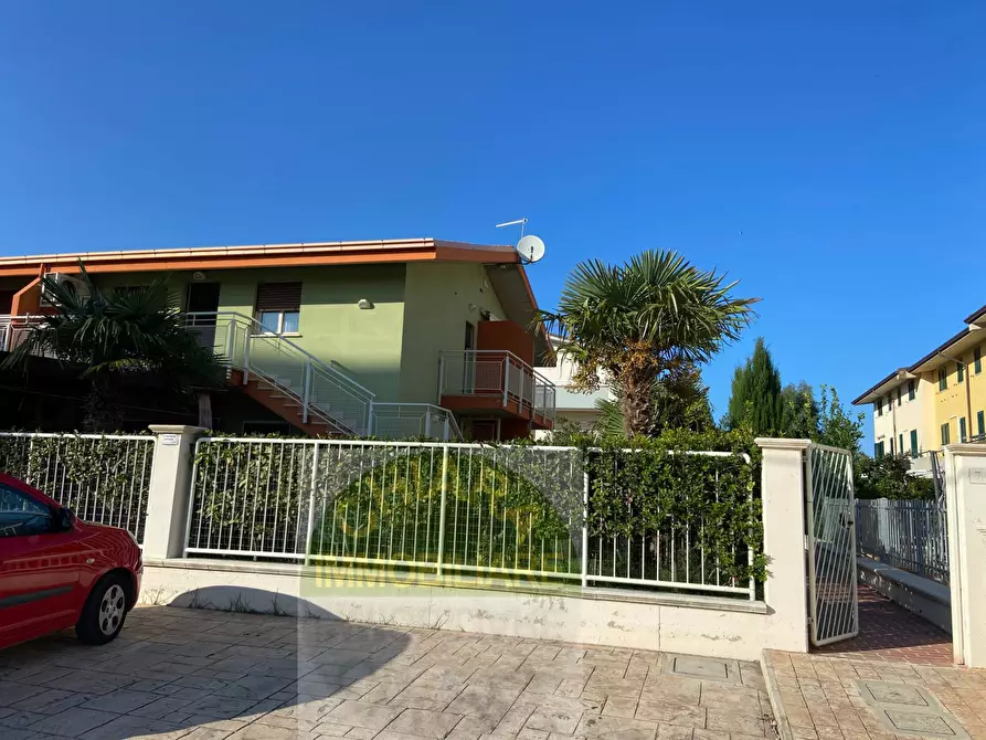 Immagine 13 di Appartamento in vendita  in c.da Padula SNC a Montenero Di Bisaccia