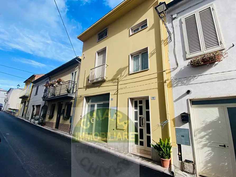 Immagine 29 di Casa semindipendente in vendita  in via Roma 11 a Carunchio