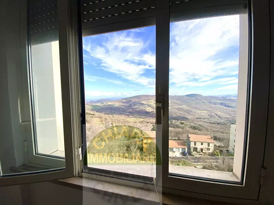 Immagine 7 di Locale commerciale in vendita  in Via Roma a Carunchio