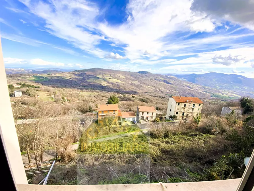 Immagine 8 di Locale commerciale in vendita  in Via Roma a Carunchio