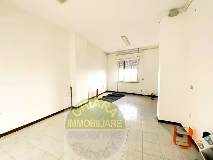 Immagine 4 di Locale commerciale in vendita  in Via Roma a Carunchio