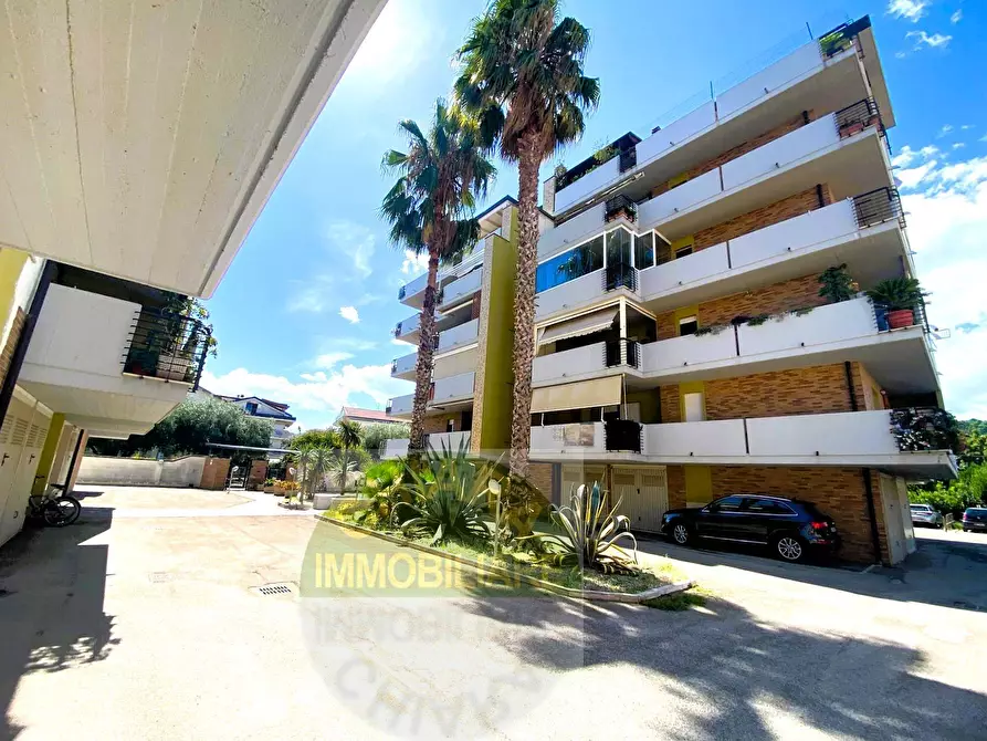 Immagine 2 di Appartamento in vendita  in Via Campo di Giove 9/1 a Montesilvano