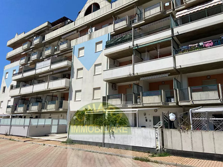 Immagine 10 di Appartamento in vendita  in SS 16 sud 86 a Vasto