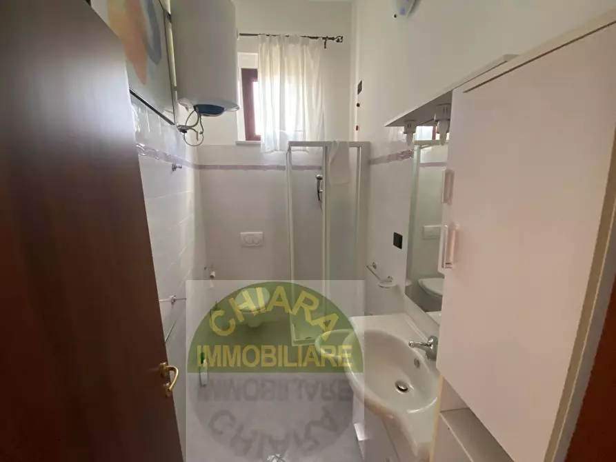 Immagine 18 di Villa in vendita  in Roma 21-2 a Carunchio