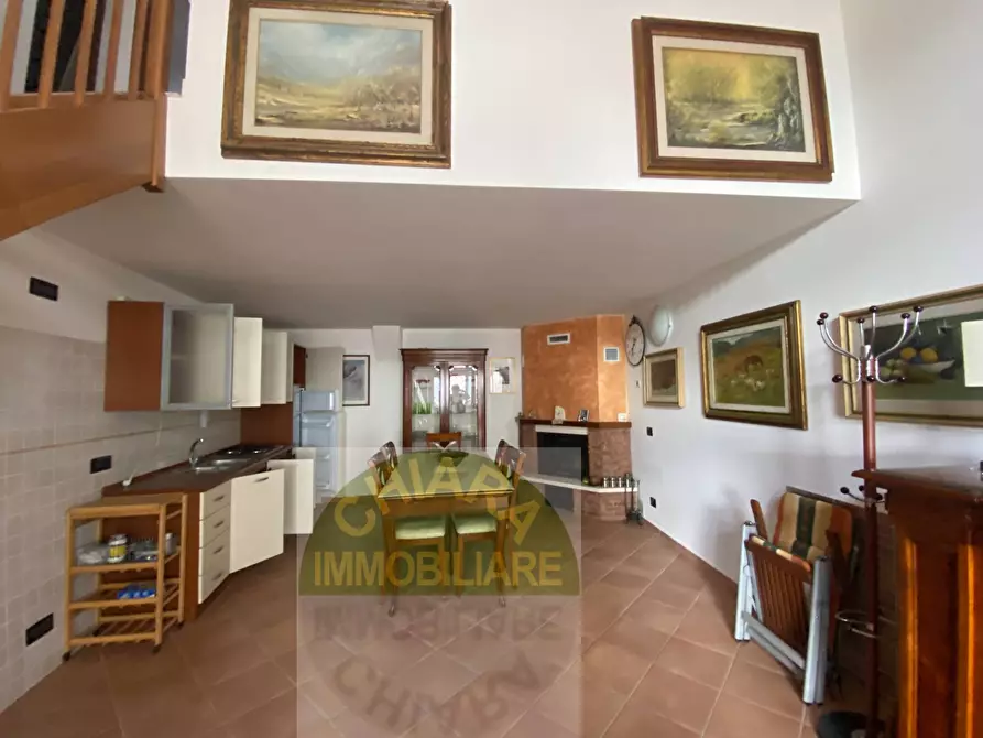 Immagine 3 di Villa in vendita  in Roma 21-2 a Carunchio