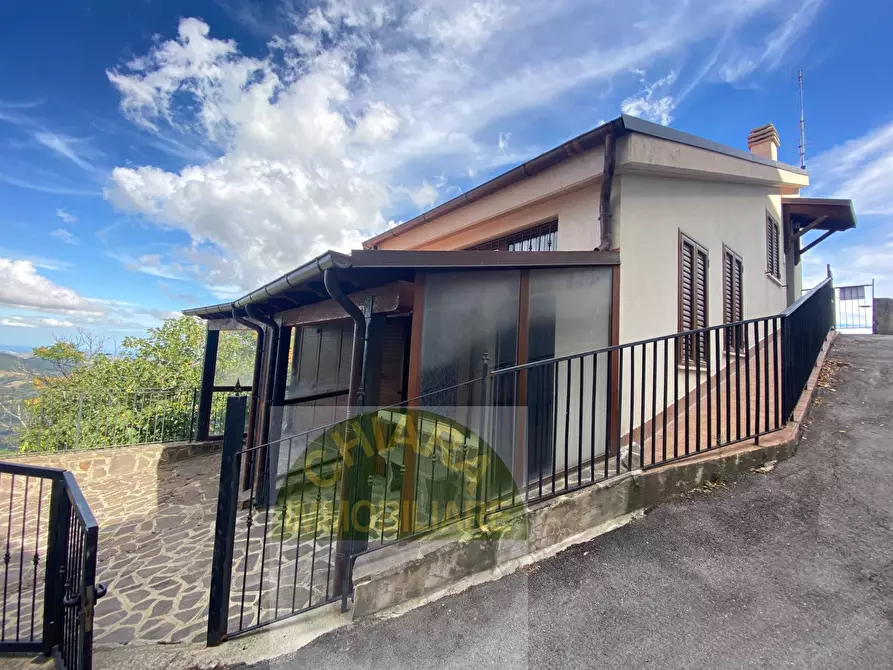 Immagine 1 di Villa in vendita  in Roma 21-2 a Carunchio