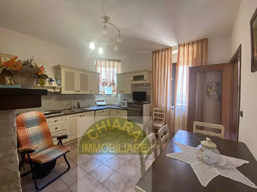 Immagine 5 di Casa semindipendente in vendita  in via San Rocco 20 a Carunchio