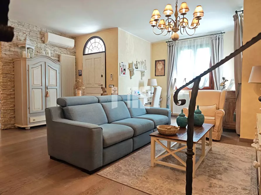 Immagine 24 di Villa in vendita  in Via Massimo D'Antona 13 a Mosciano Sant'angelo