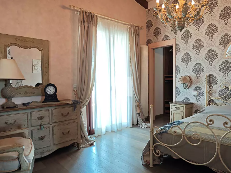 Immagine 43 di Villa in vendita  in Via Massimo D'Antona 13 a Mosciano Sant'angelo