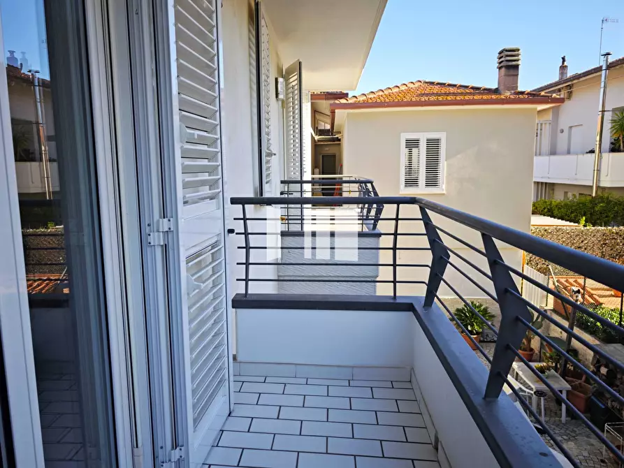 Immagine 45 di Villa in vendita  in Via Michetti 17 a Giulianova