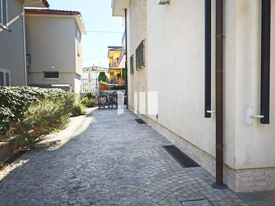 Immagine 7 di Villa in vendita  in Via Michetti 17 a Giulianova