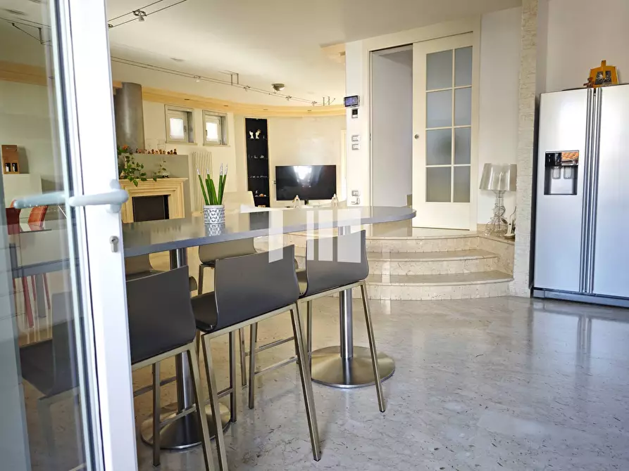 Immagine 18 di Villa in vendita  in Via Michetti 17 a Giulianova