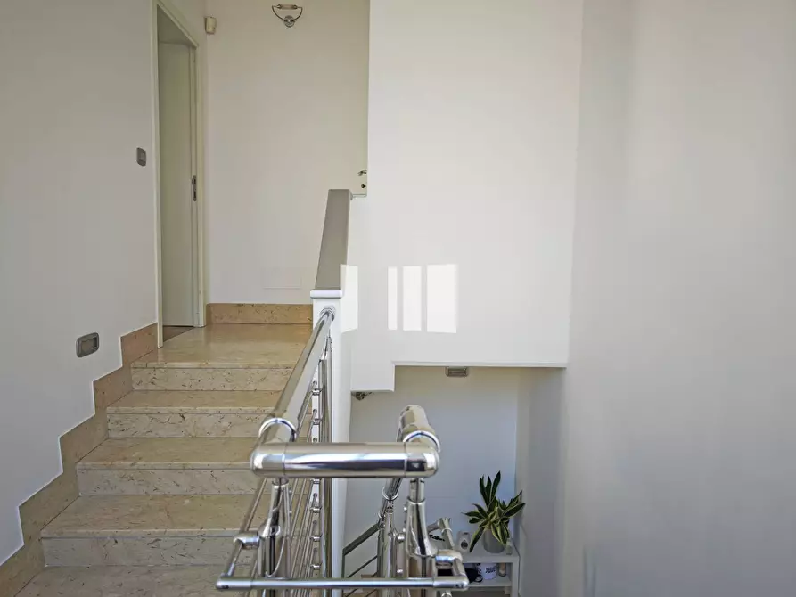 Immagine 28 di Villa in vendita  in Via Michetti 17 a Giulianova