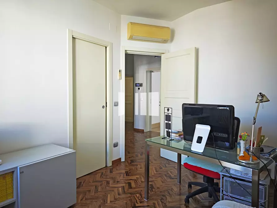 Immagine 35 di Villa in vendita  in Via Michetti 17 a Giulianova