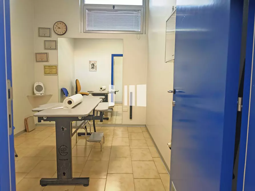 Immagine 8 di Ufficio in vendita  in Via Ippolito Nievo 37 a Giulianova