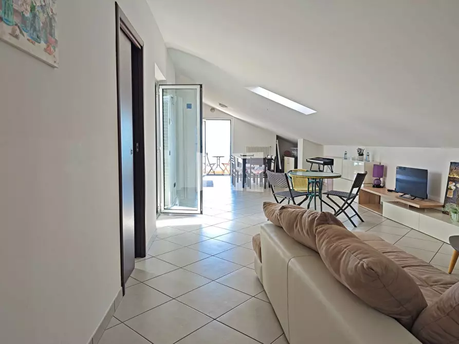 Immagine 3 di Attico in vendita  in Lungomare Rodi 32 a Giulianova