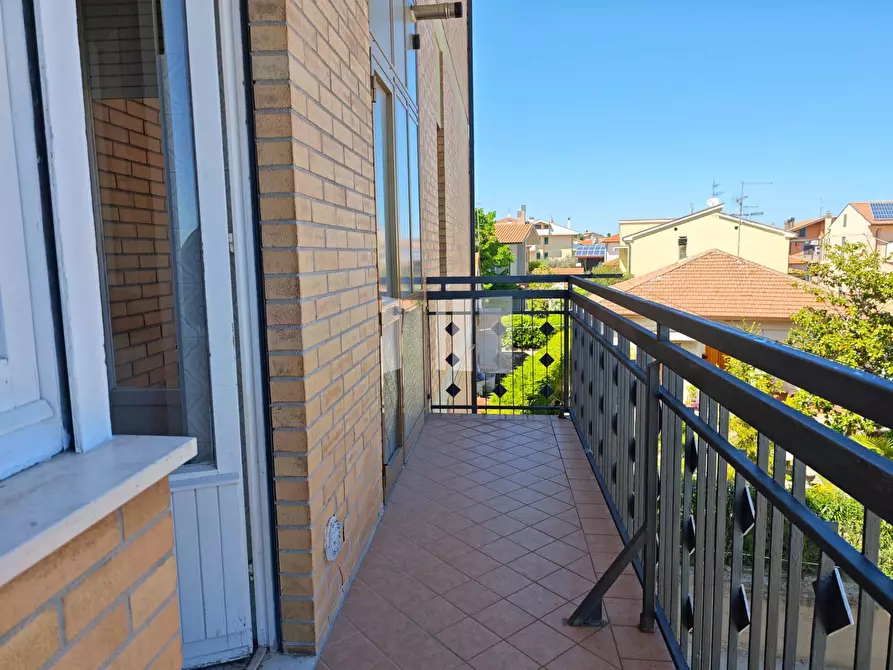 Immagine 9 di Appartamento in vendita  in Via Papa Giovanni XXIII 48 a Mosciano Sant'angelo